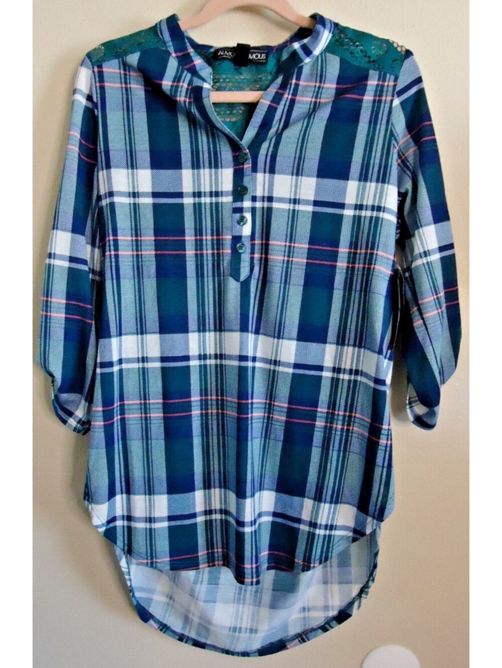 Almost Famous Crochet Lace Roll Tab Sleeve Blouse Junior Med Blue Green Plaid